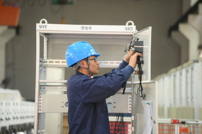 国网宁波供电公司承办市电工技能竞赛 聚焦高低压电器安全检测